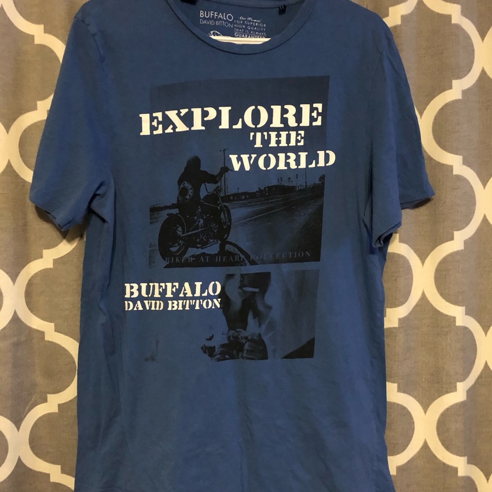 Men’s buffalo t-shirt
